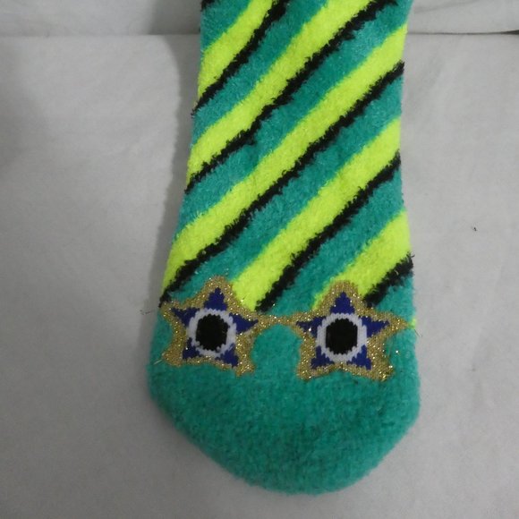 Super Soft Socks With Traction Bottoms and star eyes BNWOT - Picture 3 of 10